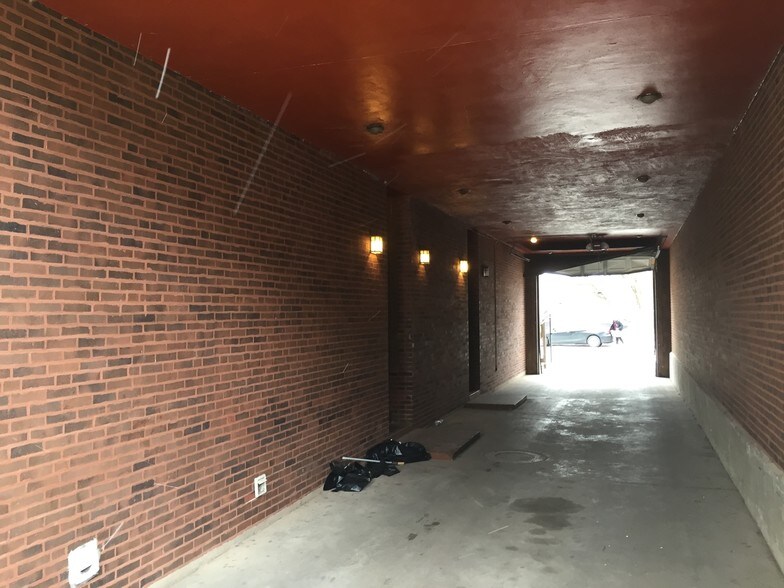 2720 E 75th St, Chicago, IL à vendre - Autre - Image 3 de 12