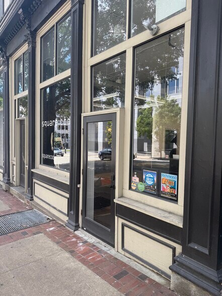 1309-1317 E Main St, Richmond, VA à louer - Photo du bâtiment - Image 3 de 14