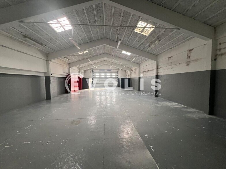Flex in Saint-Maur-des-Fossés for lease - Interior Photo - Image 3 of 7