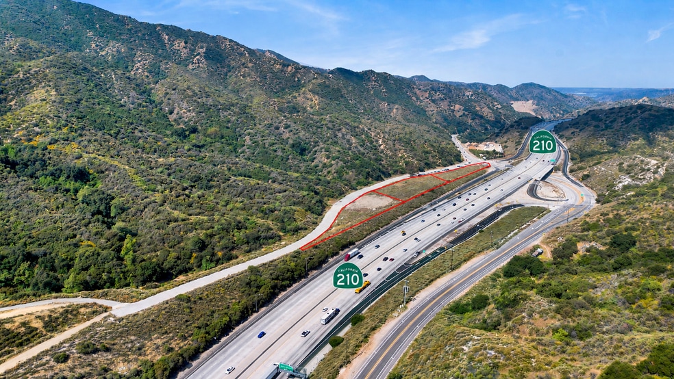 7300 W La Tuna Canyon Rd, Sun Valley, CA for sale - Building Photo - Image 3 of 3