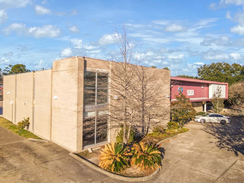 5353 Florida Blvd, Baton Rouge, LA à vendre - Photo du bâtiment - Image 2 de 17