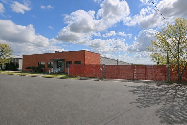 Plus de détails pour 210 S Newman St, Hackensack, NJ - Industriel à louer