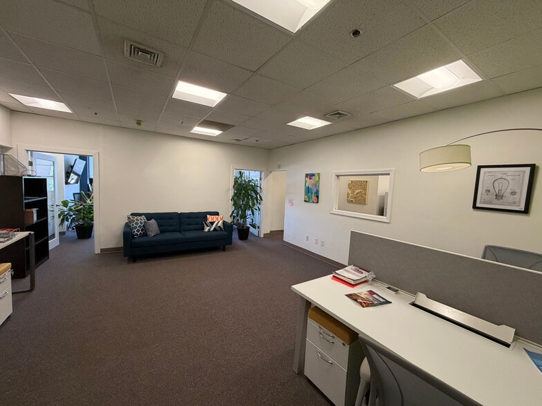 10 High St, Medford, MA for lease - Interior Photo - Image 2 of 18