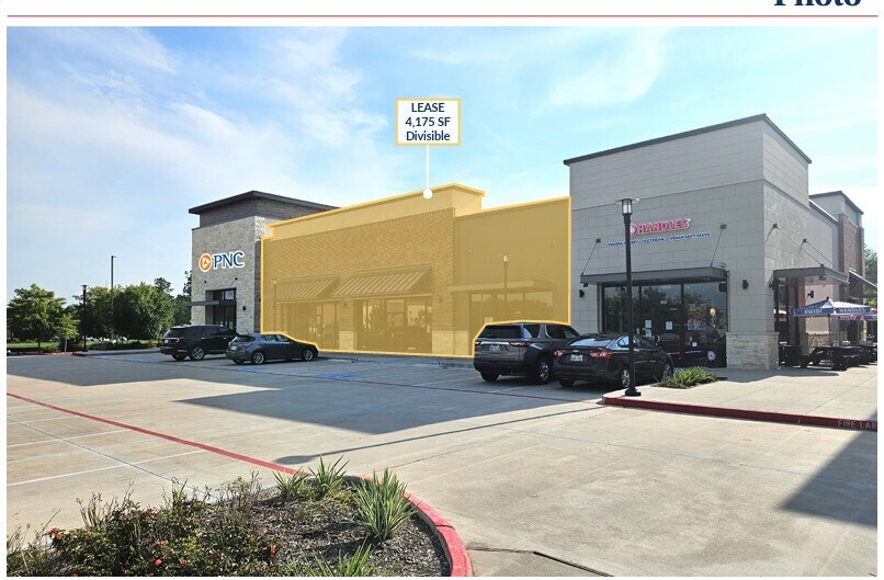 Pine St & Fish Creek Thoroughfare, Montgomery, TX à louer - Photo du bâtiment - Image 3 de 4