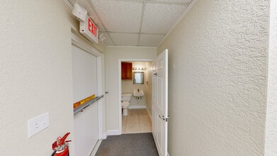 5151 S Lakeland Dr, Lakeland, FL for lease Interior Photo- Image 1 of 22