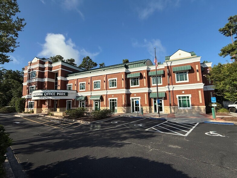 350 Hilton Rd, Myrtle Beach, SC à louer - Photo du bâtiment - Image 1 de 2