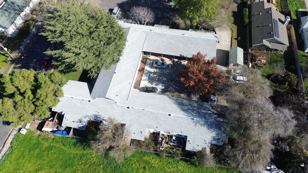1617-1621 Lisbon Ave, West Sacramento, CA à vendre - Aérien - Image 2 de 13