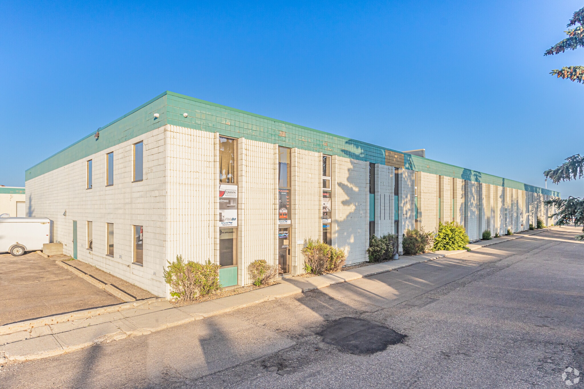 12017 160 St NW, Edmonton, AB for lease Building Photo- Image 1 of 5