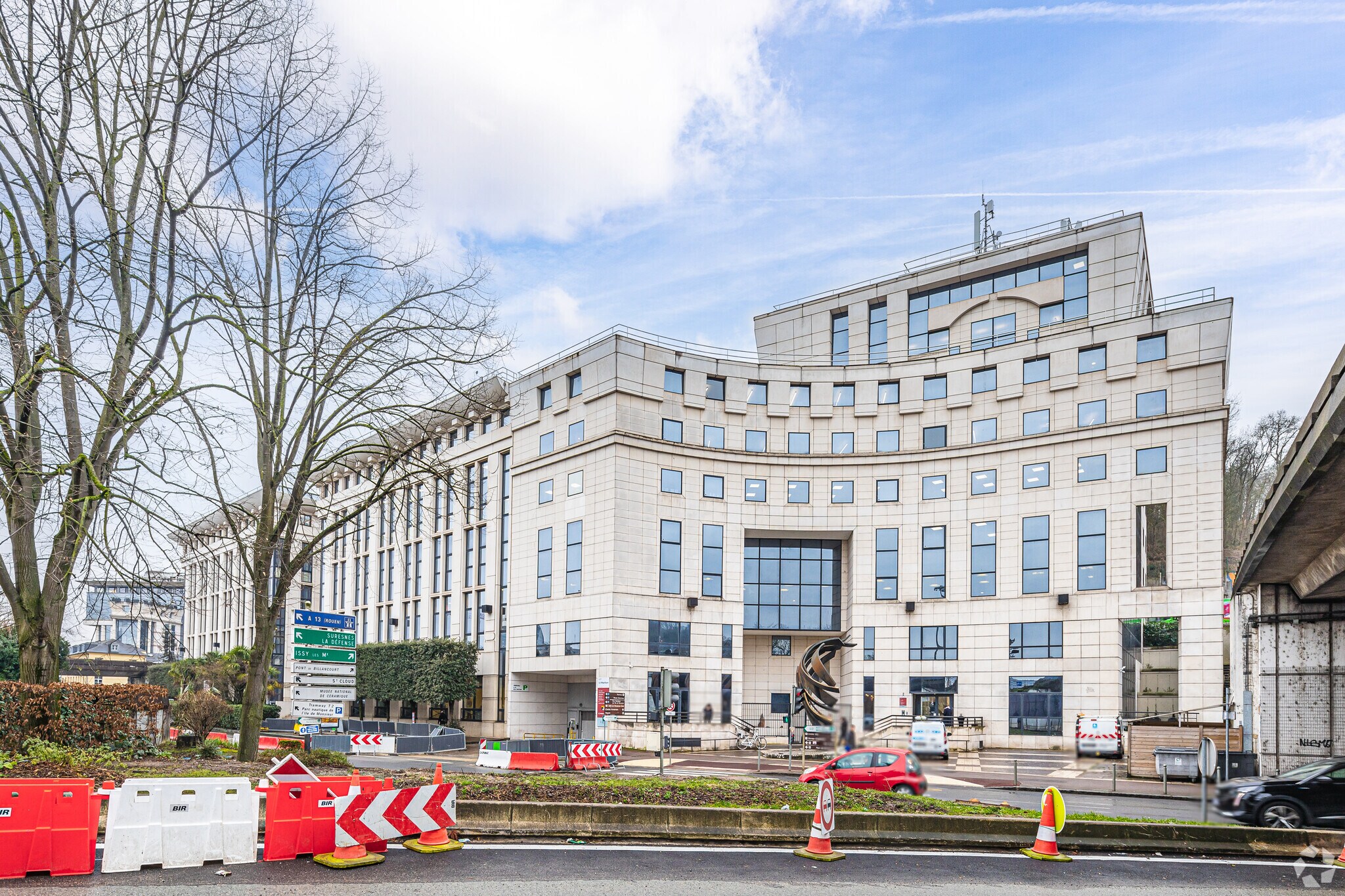 2-10 Rue Troyon, 92310 Sèvres, Sèvres for lease Primary Photo- Image 1 of 3