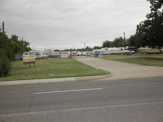 1921 W Arkansas Ln, Arlington, TX à vendre Photo principale- Image 1 de 1