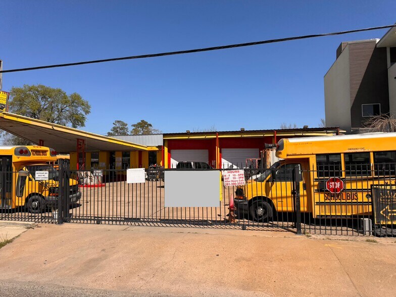 12903 East Fwy, Houston, TX à vendre - Photo du bâtiment - Image 1 de 1