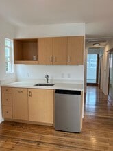 1413 Abbot Kinney Blvd, Venice, CA for lease Interior Photo- Image 1 of 7