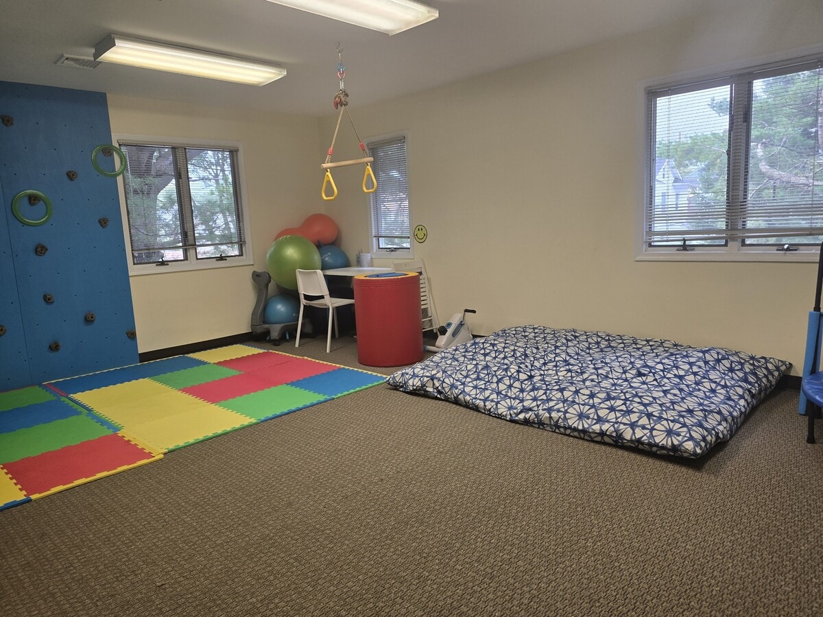 518 Clifton Ave, Clifton, NJ 07011 - Unit 2 -  - Interior Photo - Image 1 of 4