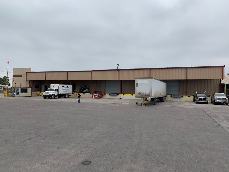 7750 Padre Island Hwy, Brownsville, TX for lease - Building Photo - Image 2 of 4