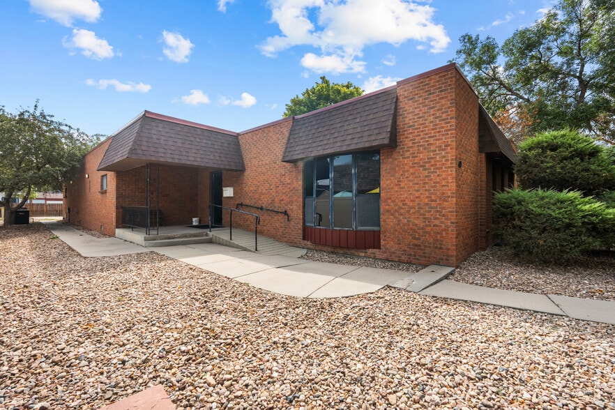 40 S 6th Ave, Brighton, CO for lease - Building Photo - Image 2 of 24