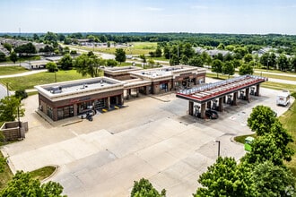 11340 W 135th St, Overland Park, KS for lease Building Photo- Image 2 of 4