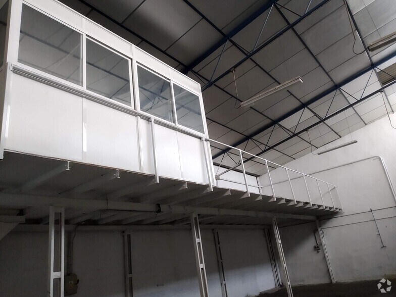 Callejón Silicio, 9, Torrejón de Ardoz, Madrid à vendre - Photo du bâtiment - Image 2 de 17