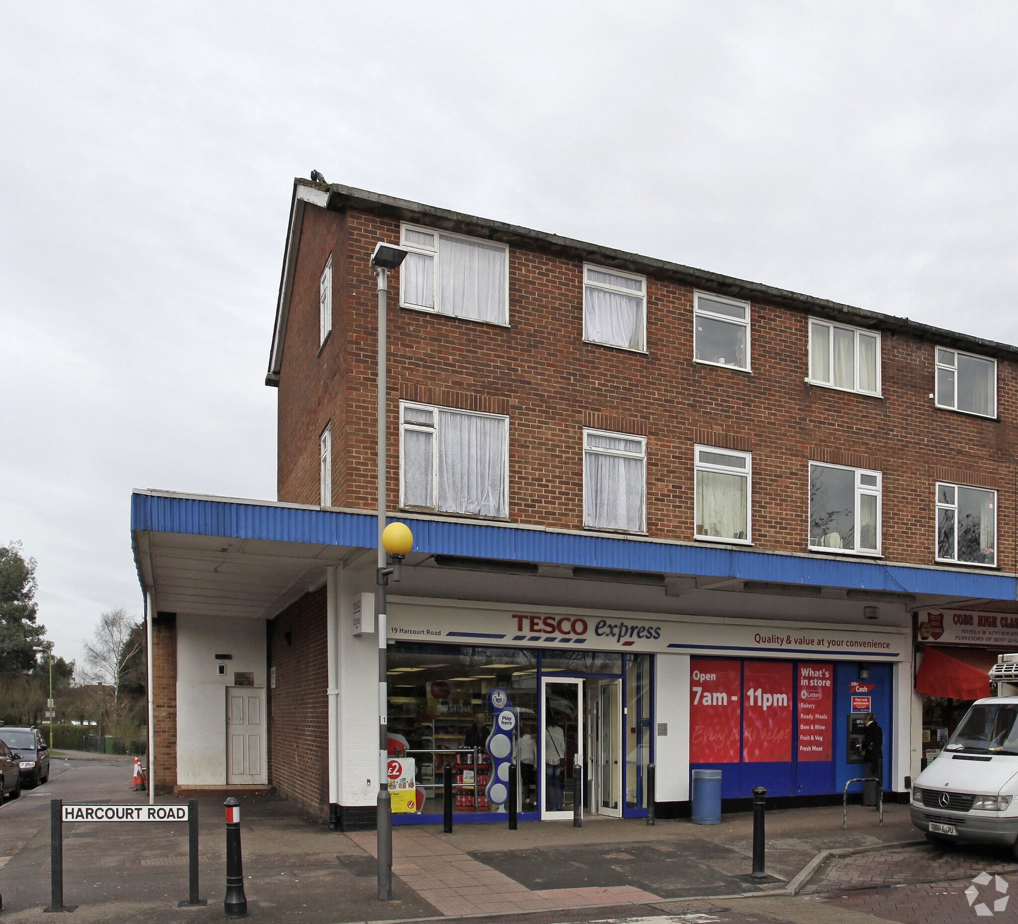 17-19 Harcourt Rd, Bushey à vendre Photo principale- Image 1 de 2