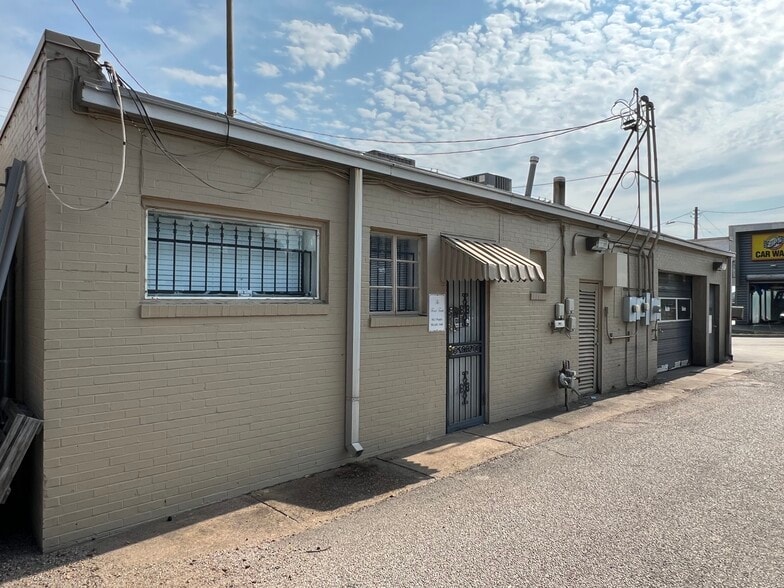 4825 Poplar Ave, Memphis, TN for sale - Building Photo - Image 2 of 2