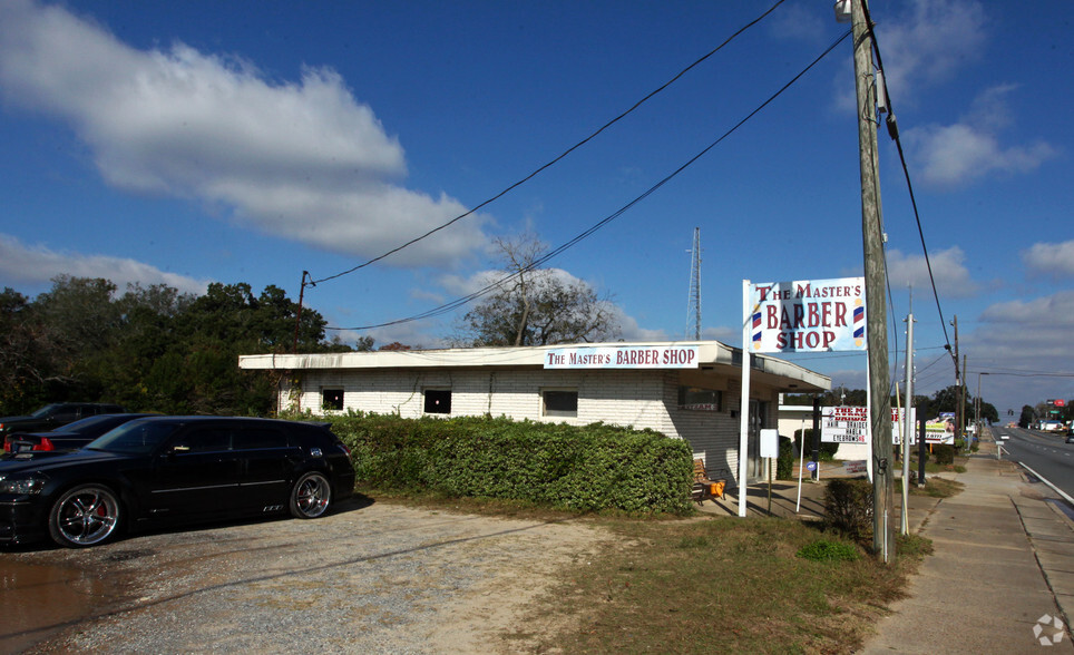 1915 Pace Blvd, Pensacola, FL à vendre - Photo du bâtiment - Image 2 de 2