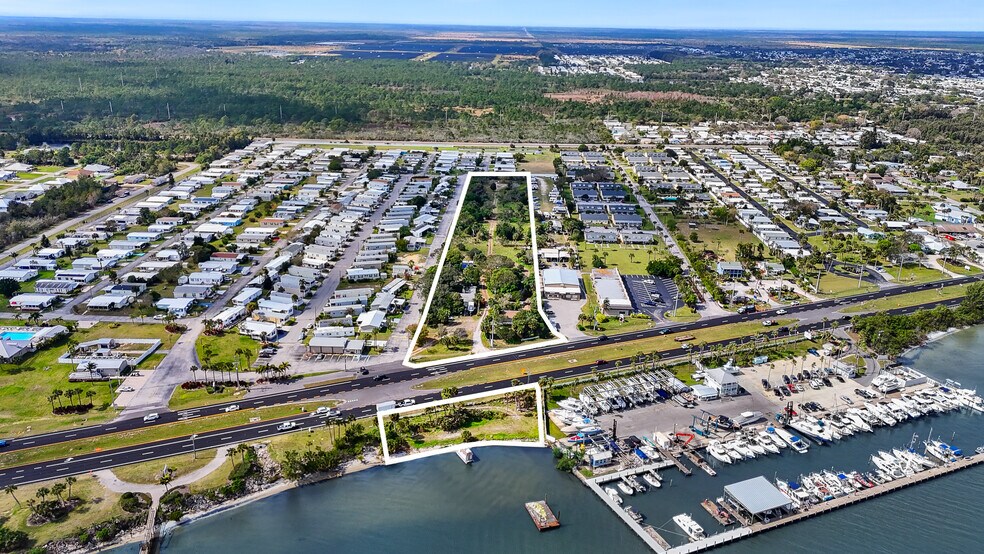 8560-8580 US Highway 1, Micco, FL à vendre - Photo du bâtiment - Image 1 de 5