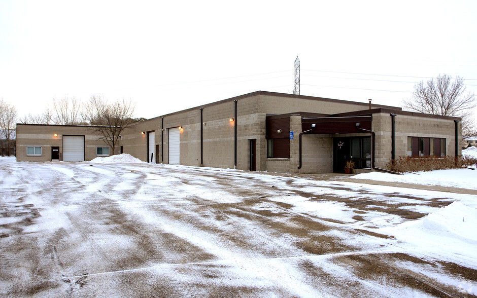 2511 Ventura Dr, Woodbury, MN for sale - Building Photo - Image 1 of 1