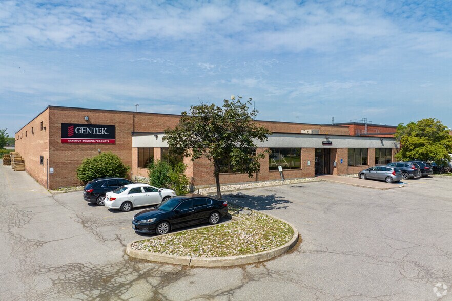 6270 Kestrel Rd, Mississauga, ON à vendre - Photo du bâtiment - Image 1 de 1