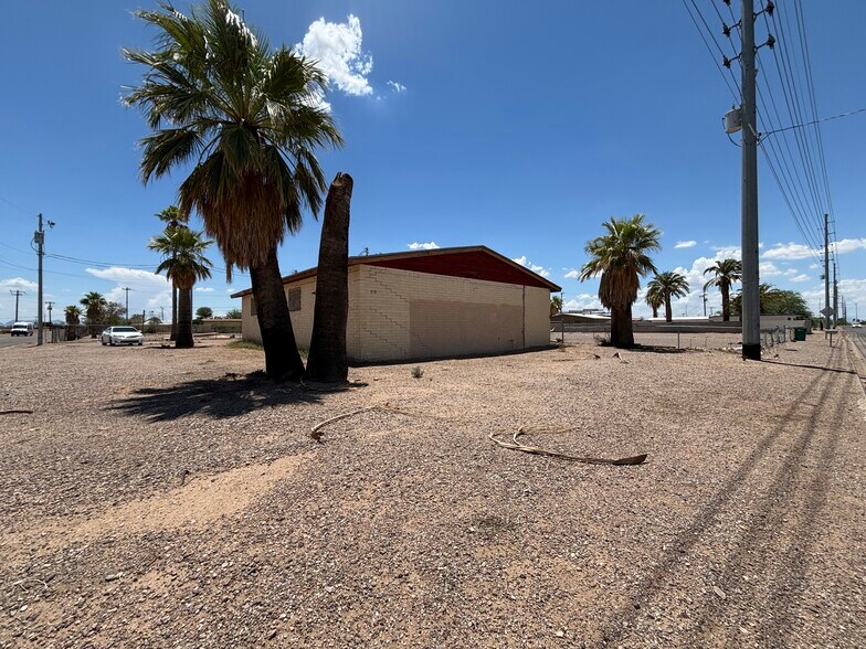 419 E Alsdorf Rd, Eloy, AZ à vendre - Photo du bâtiment - Image 3 de 8