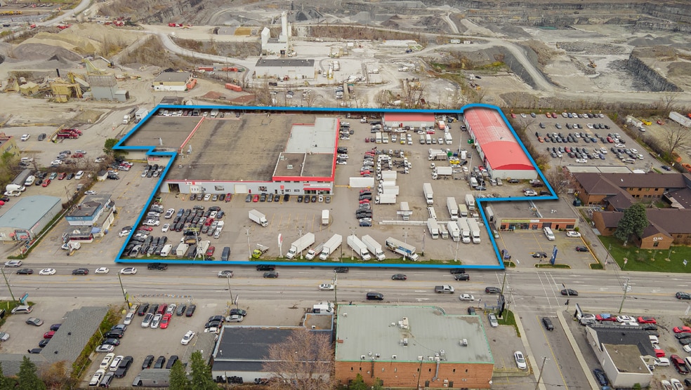 1385 Boul Des Laurentides, Laval, QC à vendre - Photo du bâtiment - Image 2 de 8