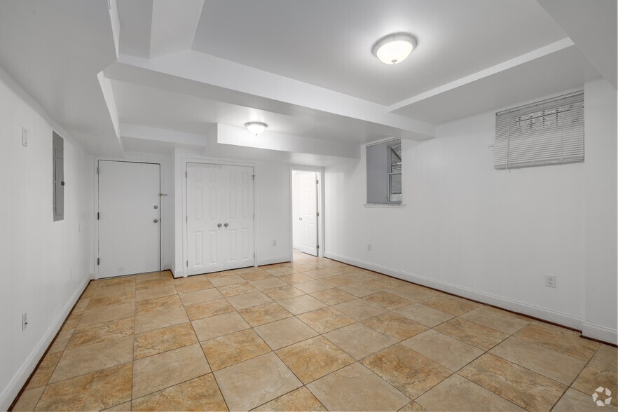 841-847 Whitelock St, Baltimore, MD for sale - Interior Photo - Image 3 of 19