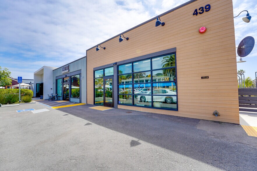 435-439 S Cedros Ave, Solana Beach, CA à louer - Photo du bâtiment - Image 2 de 16