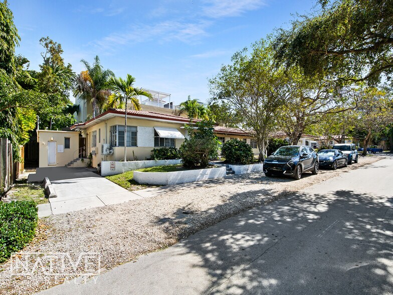1723 NE 6th St, Fort Lauderdale, FL à vendre - Photo du bâtiment - Image 3 de 10