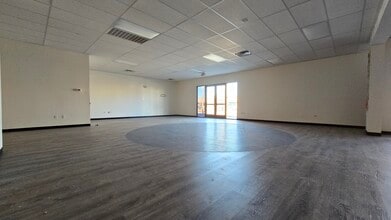 2341 E Postal Dr, Pahrump, NV à vendre Photo intérieure- Image 2 de 4