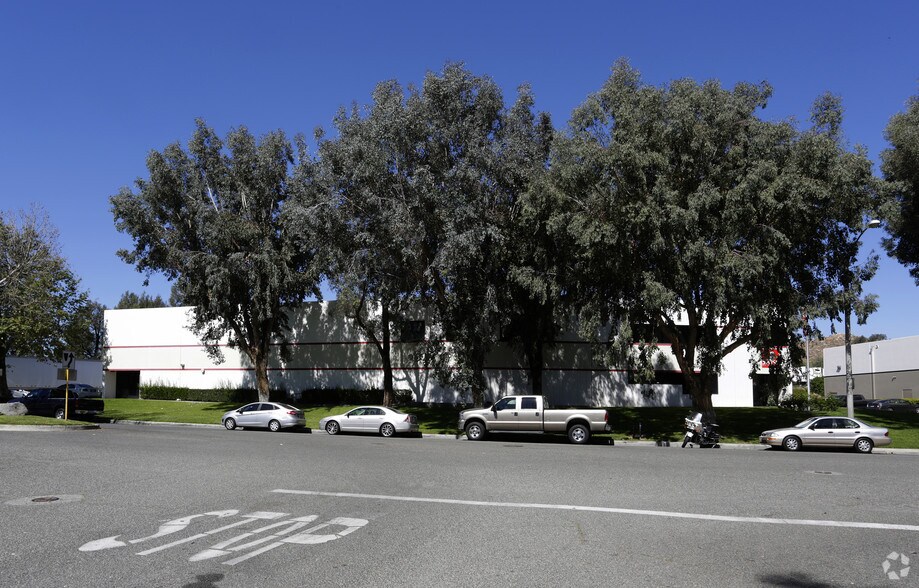 12165-12171 Madera Way, Riverside, CA à louer - Photo du bâtiment - Image 3 de 4