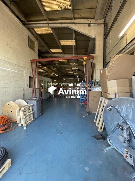 Industrial in Argenteuil for lease - Interior Photo - Image 2 of 4