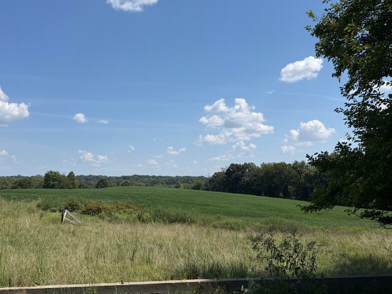 10989 Old State Rd, Evansville, IN for sale - Building Photo - Image 2 of 4