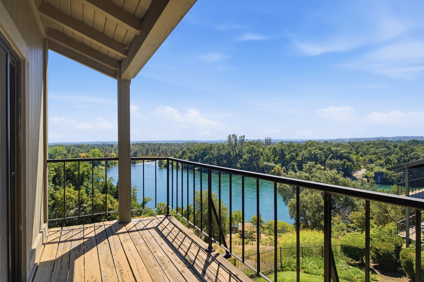5000 Bechelli Ln, Redding, CA 96002 - Unit 201 - - Interior Photo - Image 1 of 24