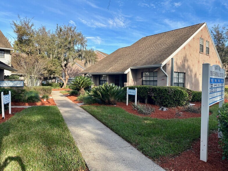 1523 Dale Mabry Hwy, Lutz, FL à vendre - Photo du b timent - Image 2 de 11