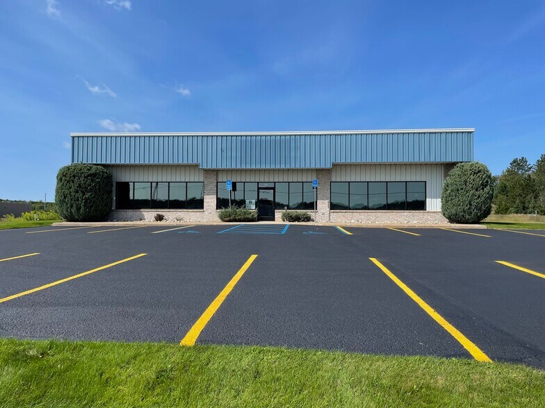 2250 W M 32, Gaylord, MI for lease - Building Photo - Image 1 of 3