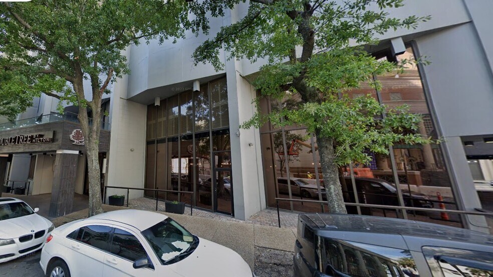 300 Canal St, New Orleans, LA à louer - Photo du bâtiment - Image 1 de 1