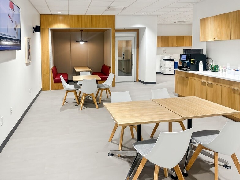 480 N Orlando Ave, Winter Park, FL for lease - Interior Photo - Image 3 of 15