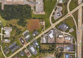 2224 State Road 44, Oshkosh, WI - Aerial map view