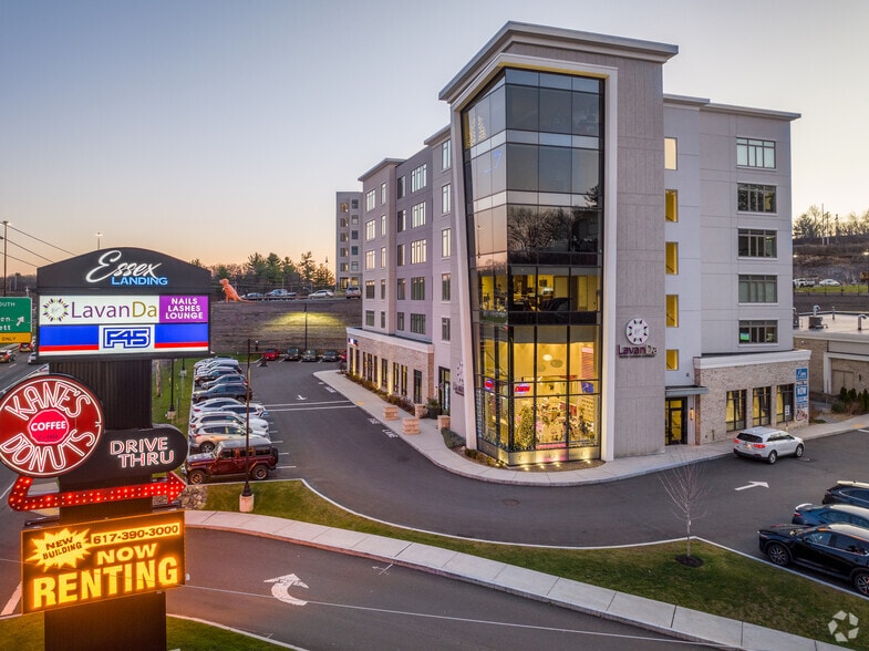 1565 Broadway, Saugus, MA for lease - Building Photo - Image 3 of 4