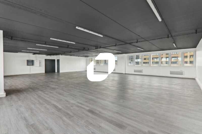 Flex in Épinay-sur-Seine for lease - Interior Photo - Image 3 of 14