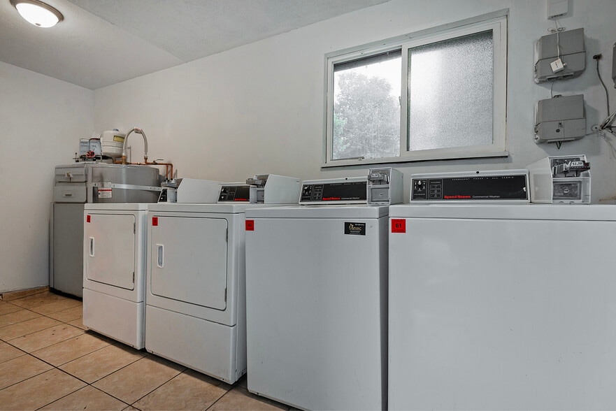 828 S 500 E, Salt Lake City, UT for sale - Building Photo - Image 3 of 35