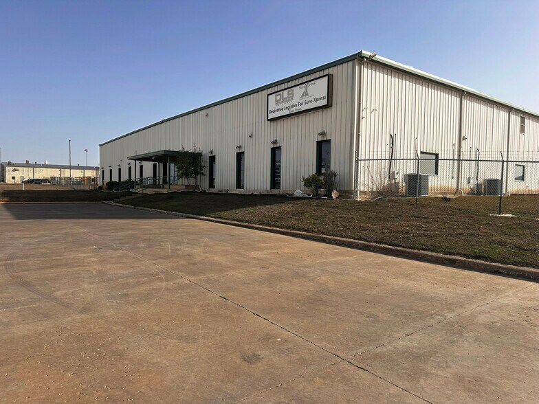 6420 S Air Depot Blvd, Oklahoma City, OK à vendre - Photo du bâtiment - Image 1 de 13