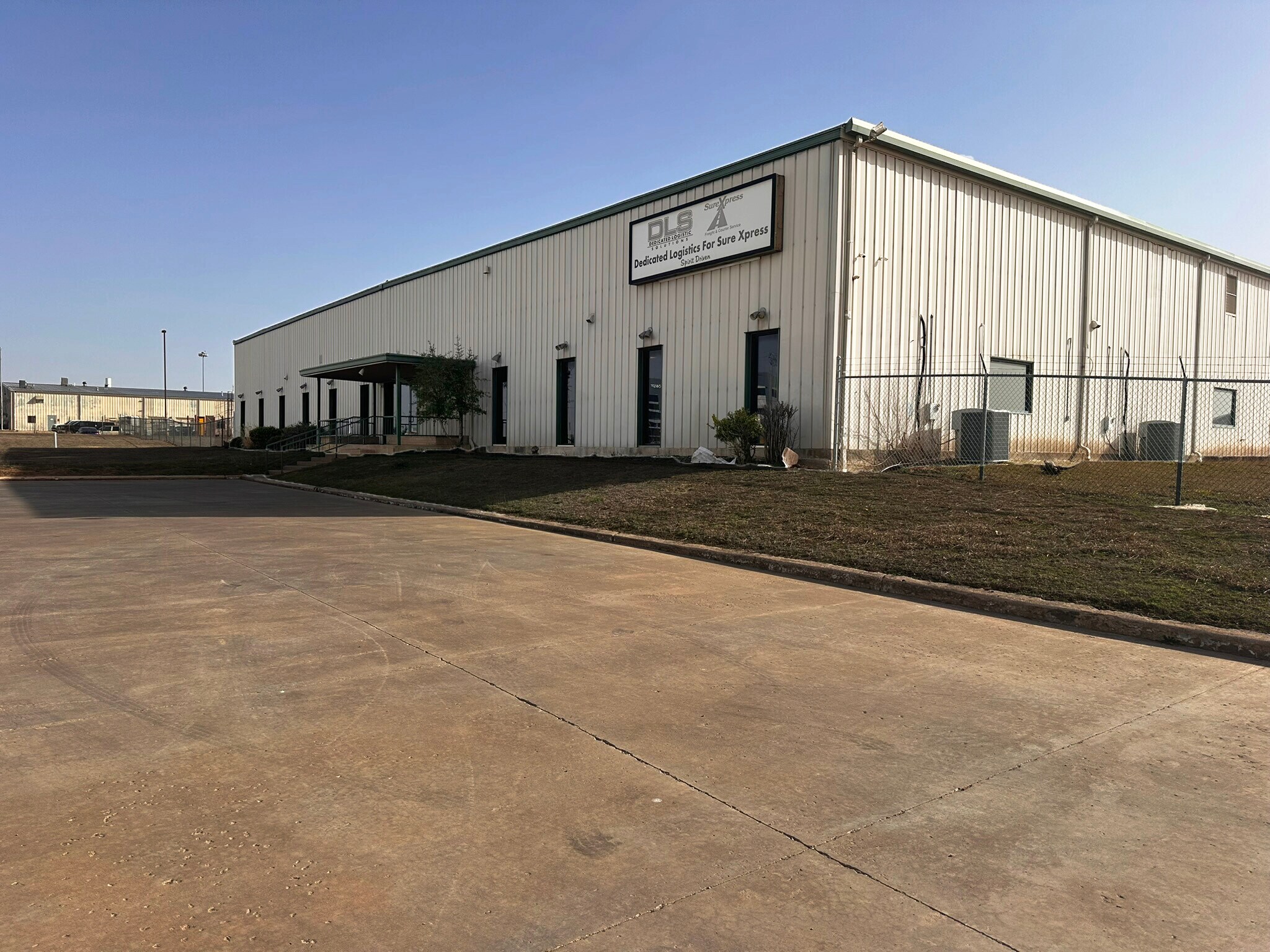 6420 S Air Depot Blvd, Oklahoma City, OK à vendre Photo du bâtiment- Image 1 de 14
