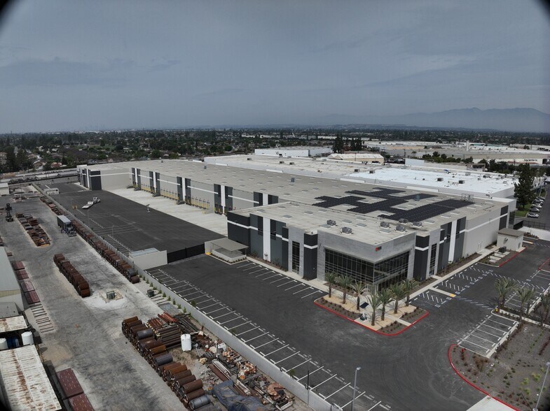 9615 Norwalk Blvd, Santa Fe Springs, CA à louer - Communauté Matterport - Image 2 de 13