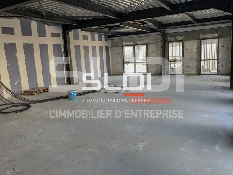 3 Avenue Edouard Herriot, Limas for lease - Interior Photo - Image 2 of 9