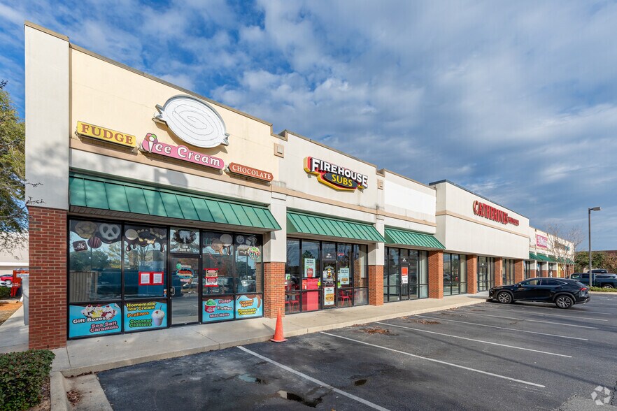 5010 Bayou Blvd, Pensacola, FL à vendre - Photo du bâtiment - Image 3 de 7